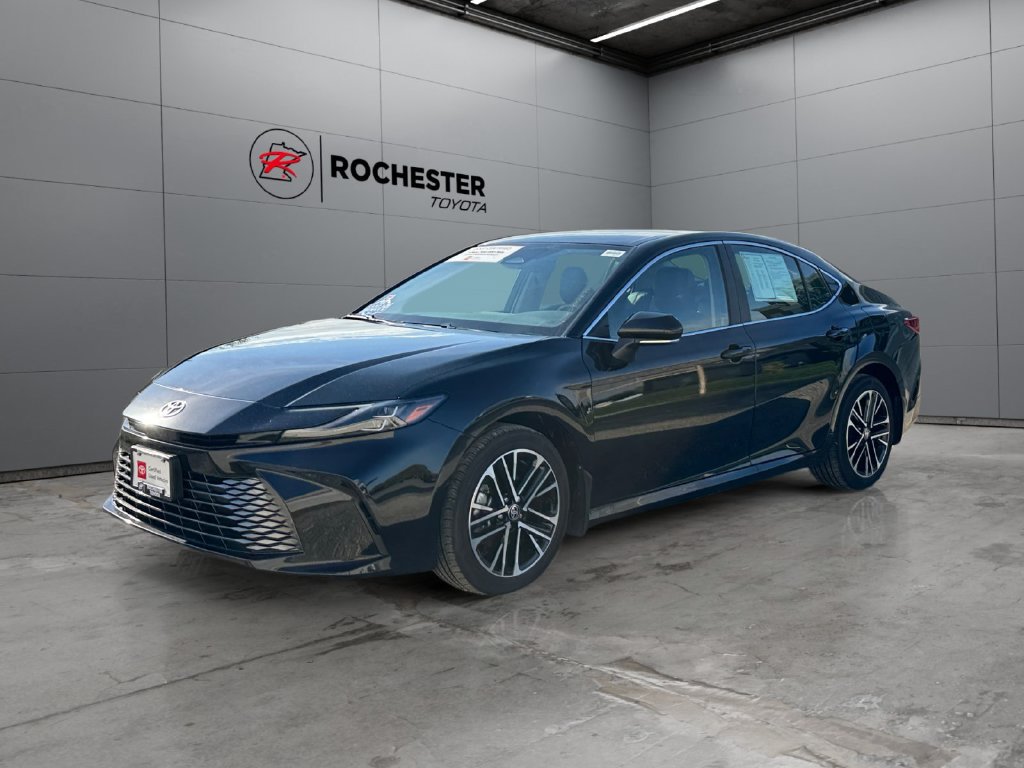 Used 2026 Toyota Camry XLE AWD/4WD image 7