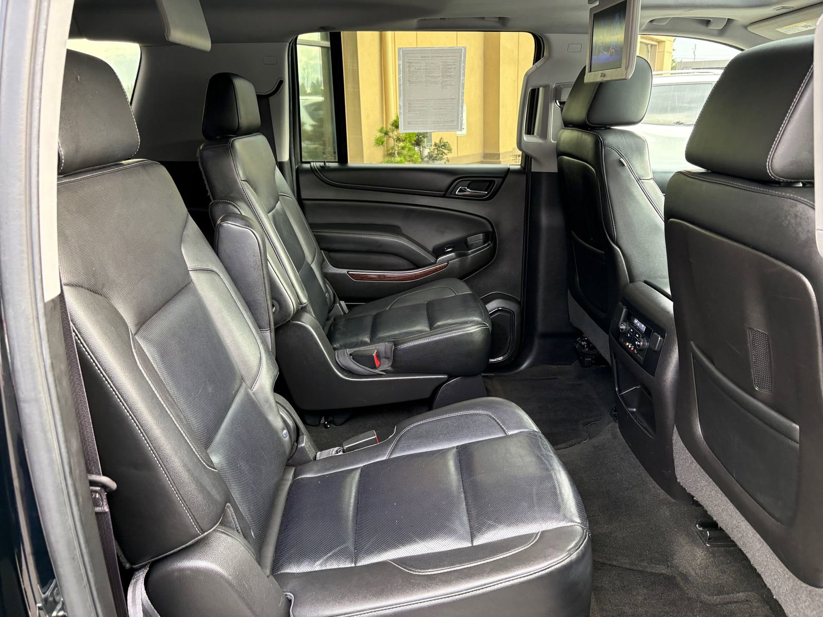 Used 2016 GMC Yukon XL SLT w/ Open Road Package AWD/4WD image 26