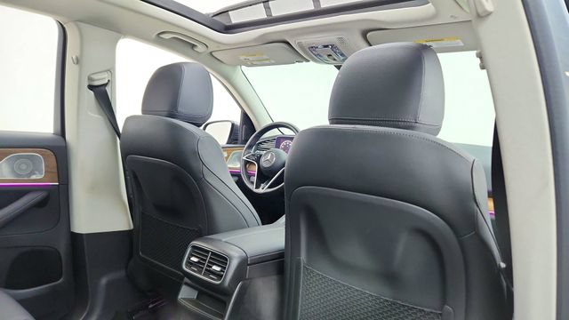 Used 2025 Mercedes-Benz GLE 350 4MATIC image 26