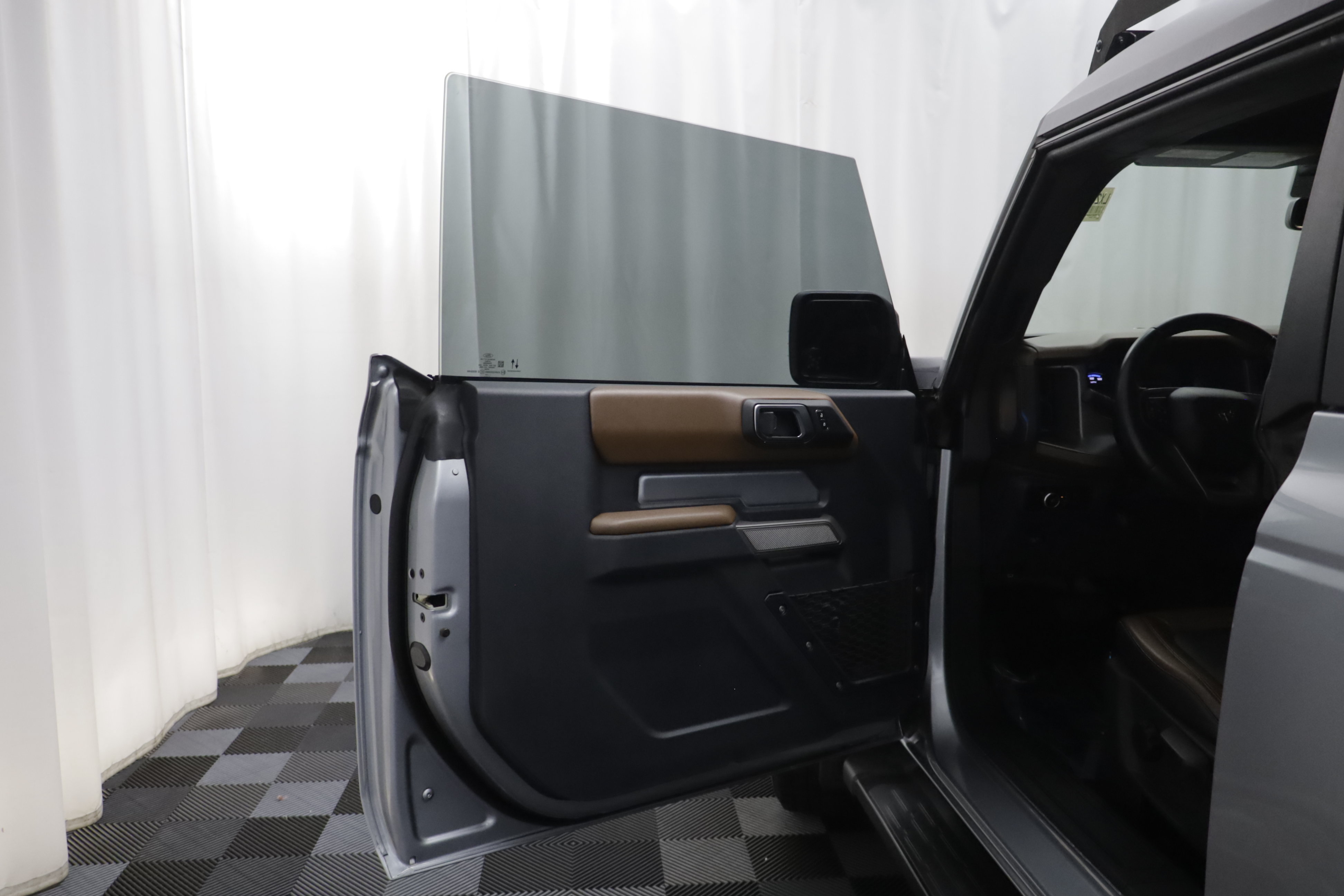 Used 2023 Ford Bronco Outer Banks AWD/4WD image 5