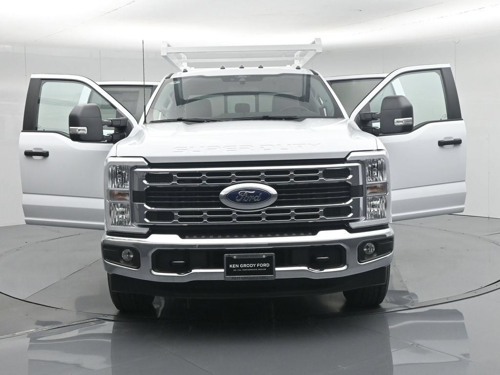 New 2026 Ford F350 XL w/ XL Chrome Package RWD image 35