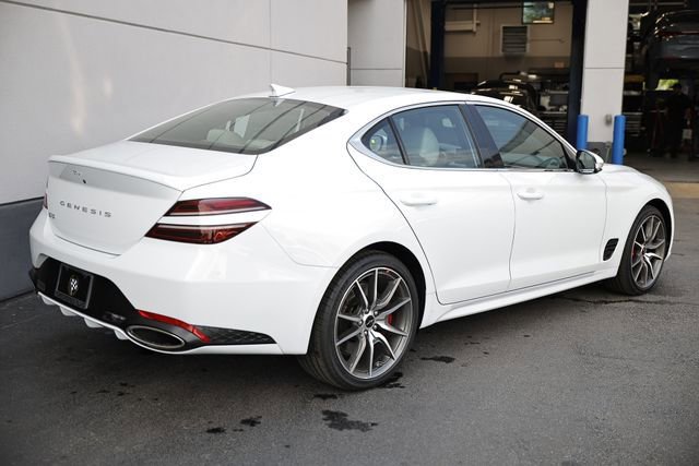 New 2025 Genesis G70 2.5T image 7