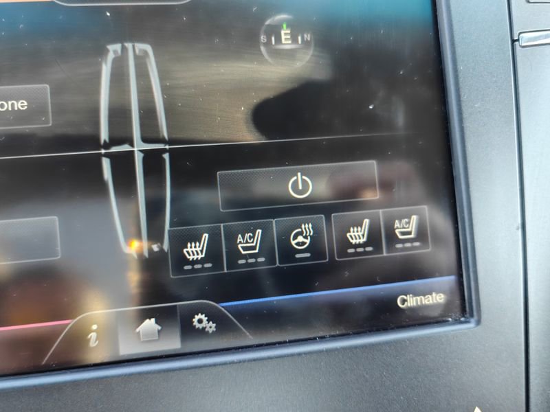 Used 2016 Lincoln MKZ AWD w/ Equipment Group 300A Reserve image 17