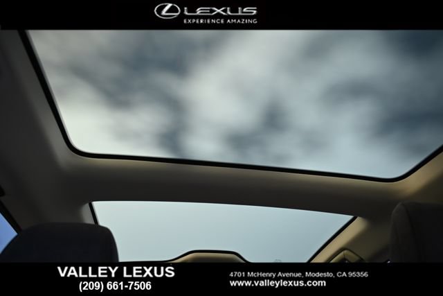 Certified 2025 Lexus RZ 300e w/ Accessory Package (Z1) FWD image 6