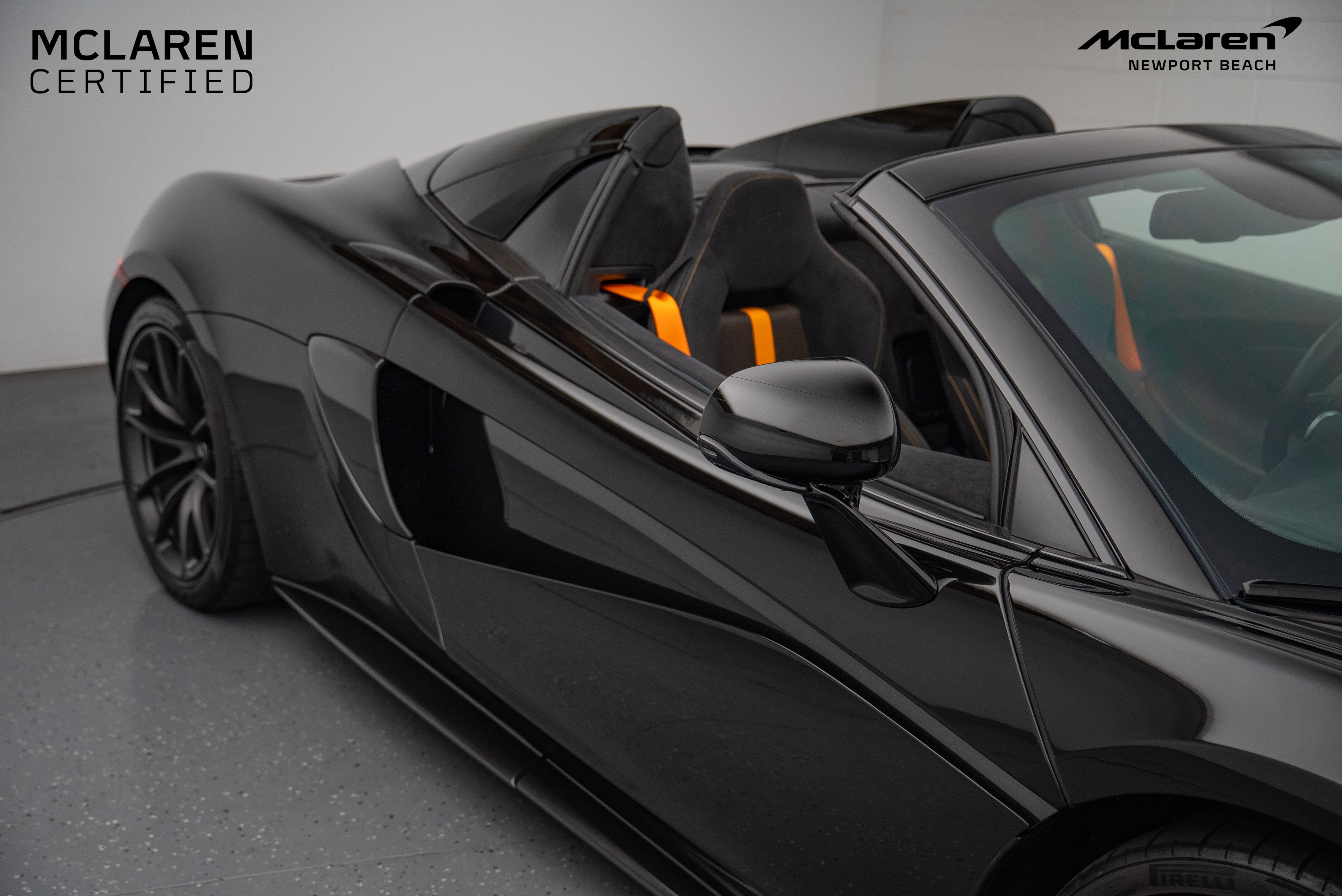 Used 2019 McLaren 570S Spider image 3