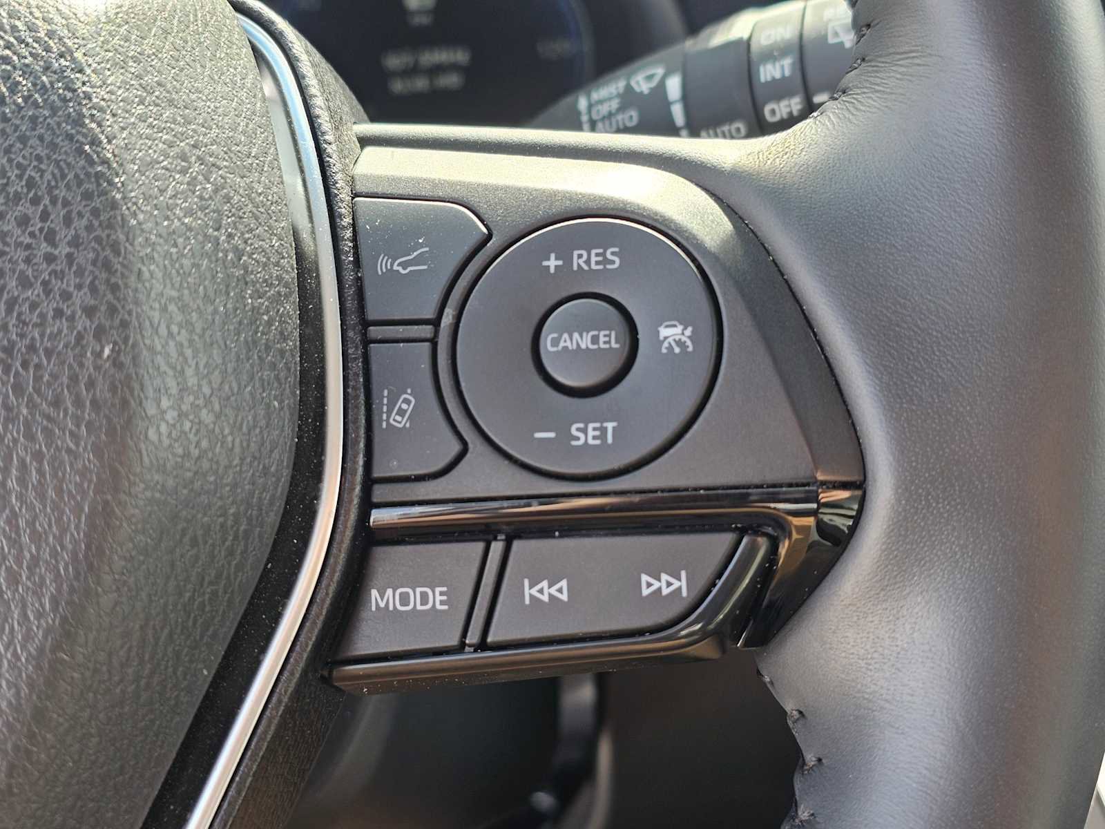 Used 2024 Toyota Venza Limited AWD/4WD image 29