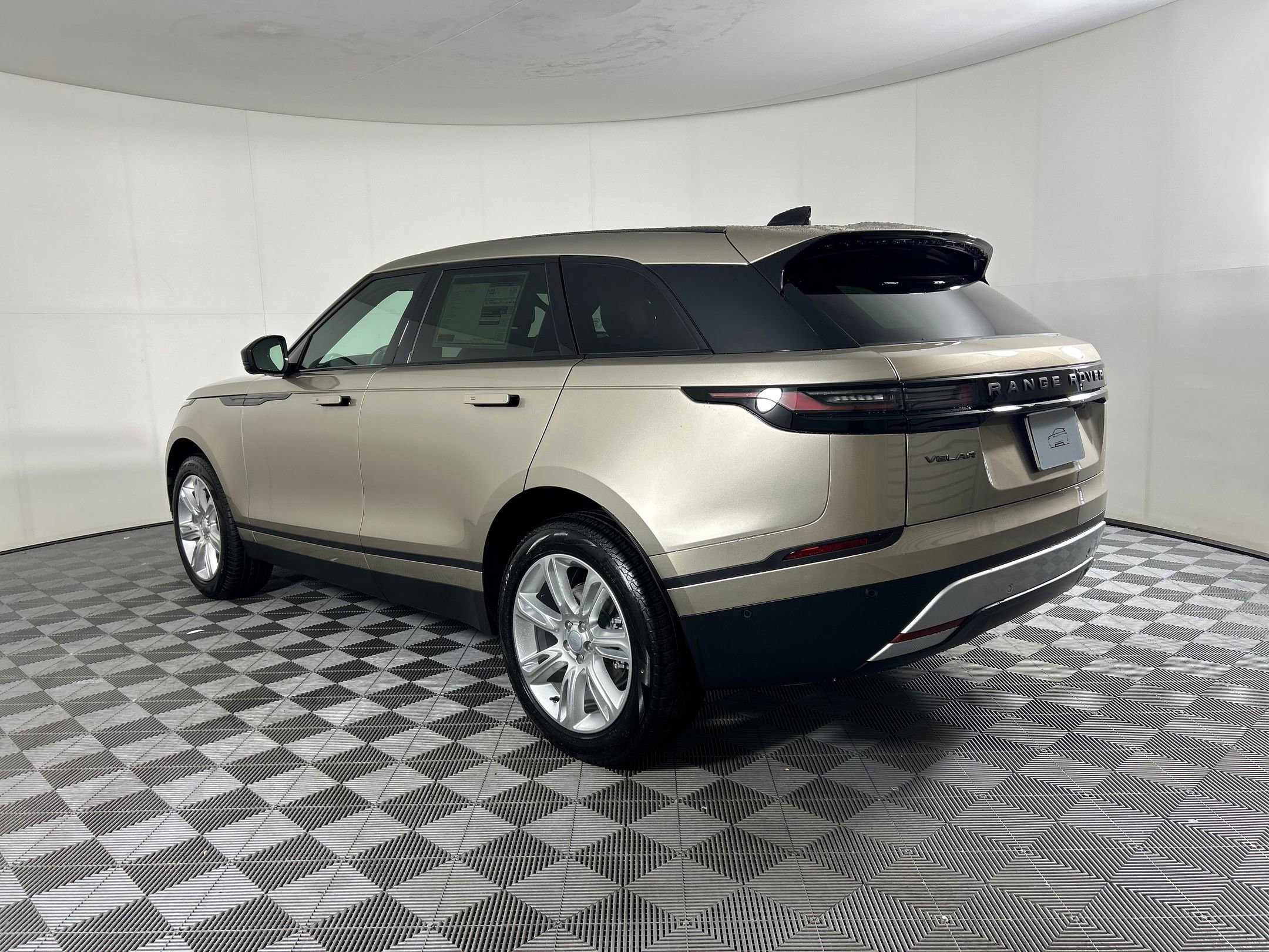 New 2026 Land Rover Range Rover Velar S image 3
