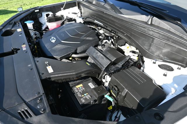 Used 2023 Hyundai Palisade Calligraphy w/ Winter Package image 16