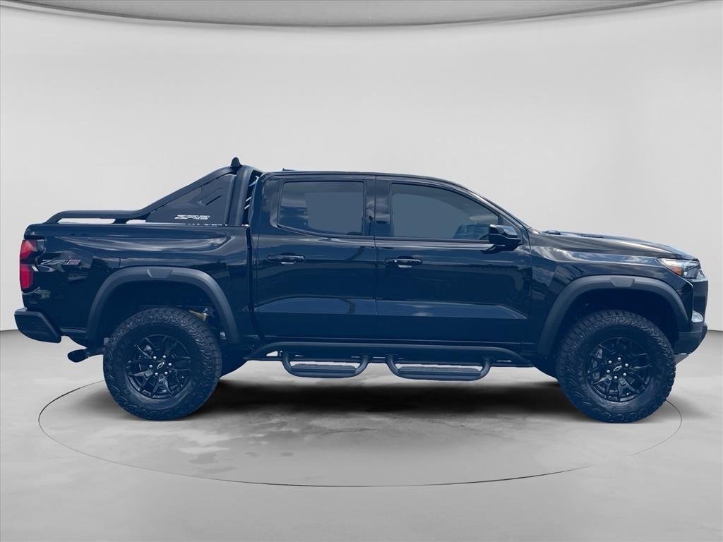 New 2026 Chevrolet Colorado ZR2 w/ Midnight Edition AWD/4WD image 8