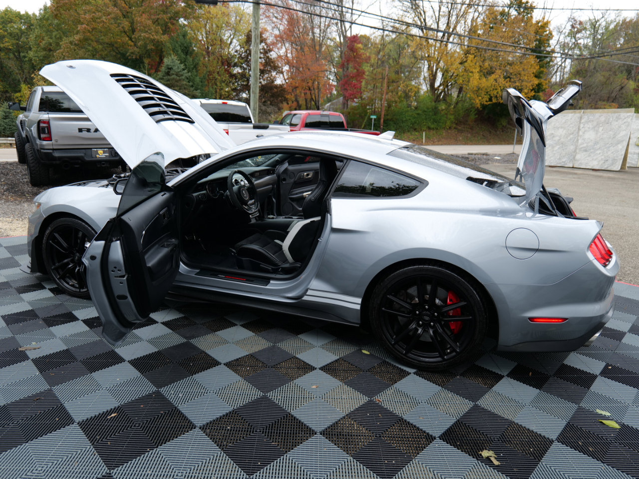 Used 2021 Ford Mustang Shelby GT500 w/ Technology Package image 59