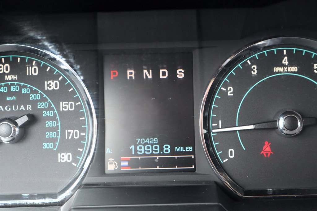 Used 2014 Jaguar XK Coupe RWD image 17