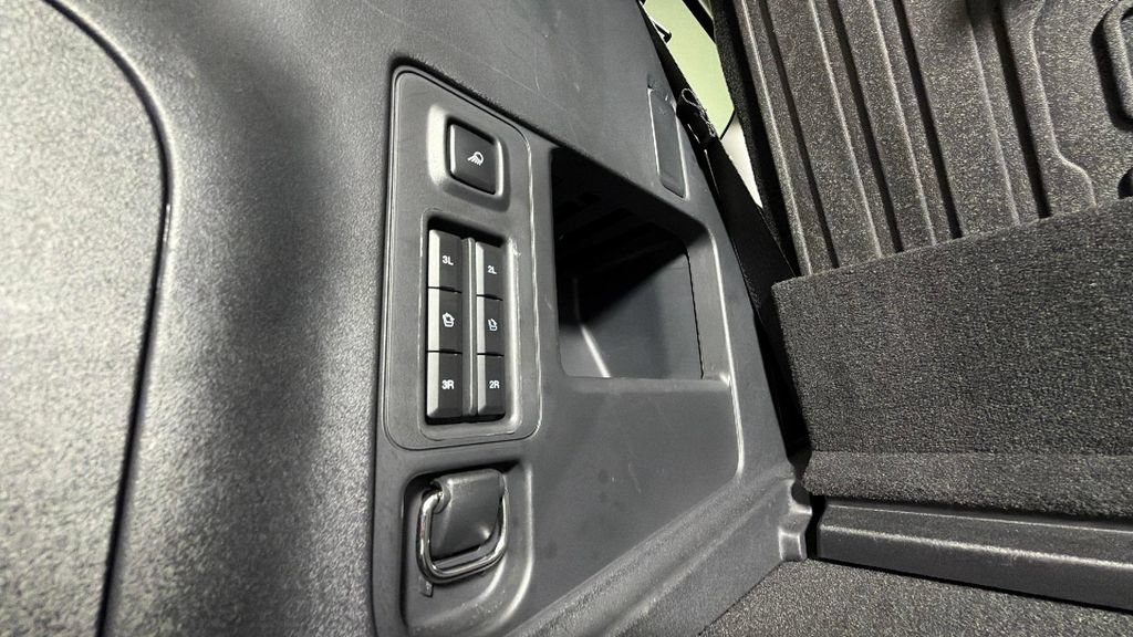 Used 2026 Ford Expedition Active RWD image 32