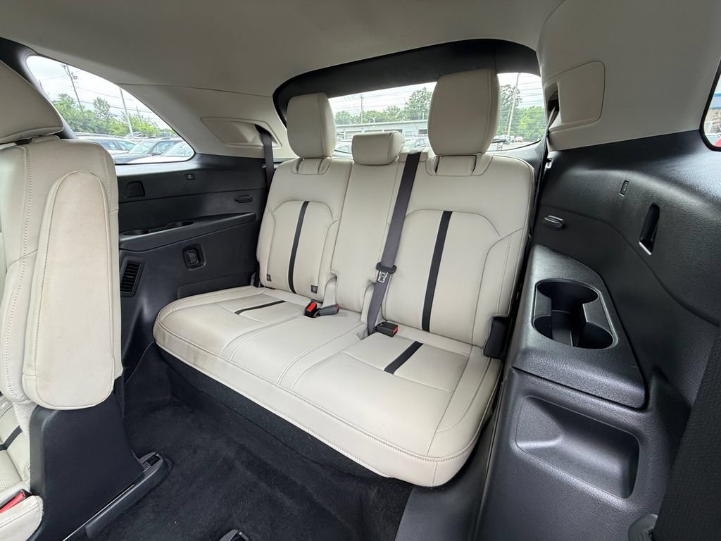 Used 2024 MAZDA CX-90 Plug-In Hybrid w/ Preferred AWD/4WD image 26