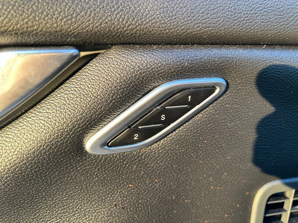 Used 2018 Maserati Ghibli S Q4 AWD/4WD image 17