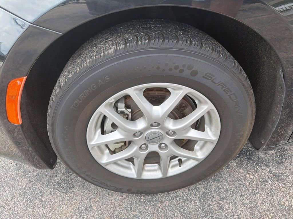 Used 2023 Chrysler Voyager LX FWD image 34