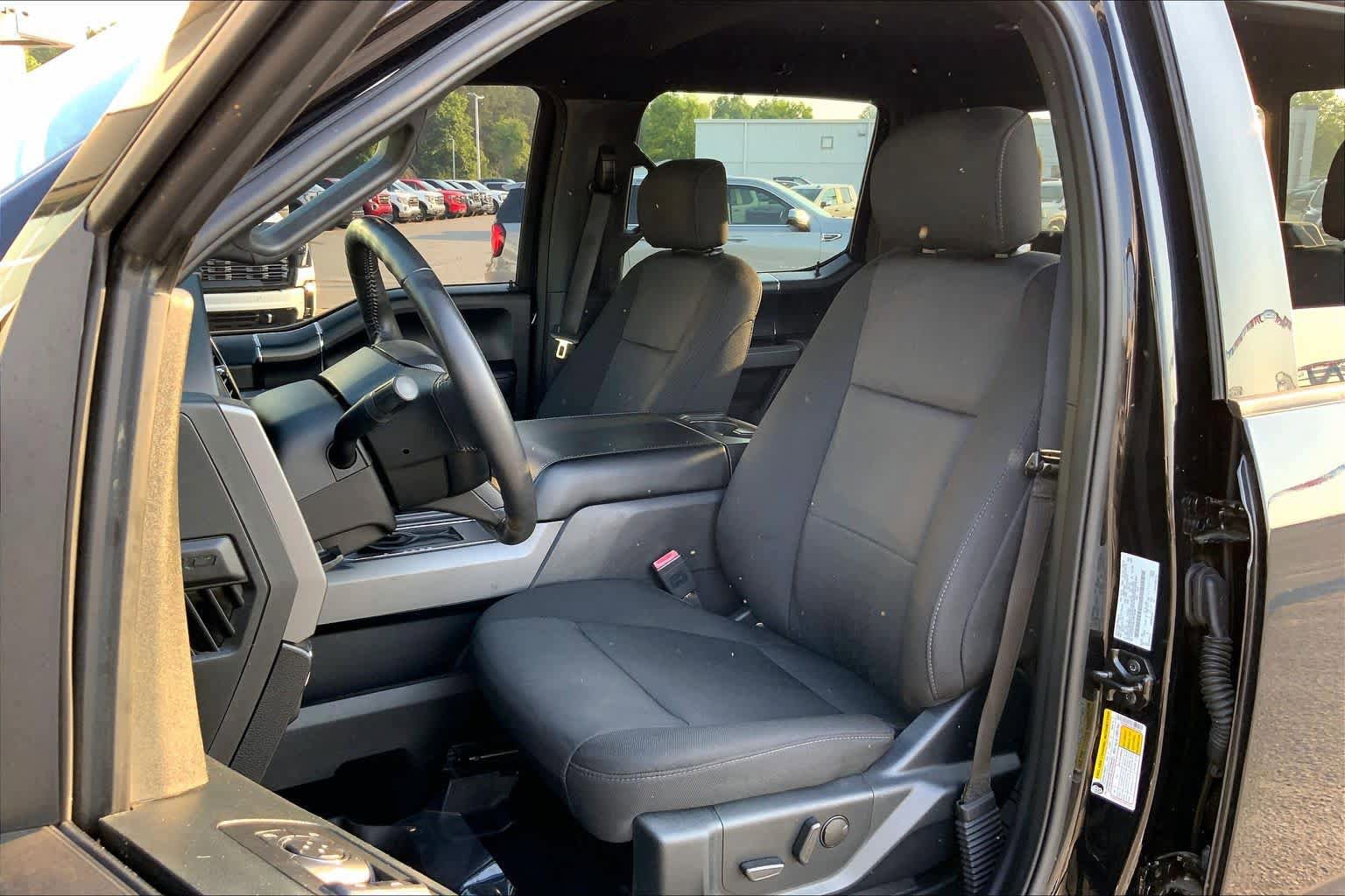 Used 2020 Ford F150 XLT w/ Equipment Group 302A Luxury image 8