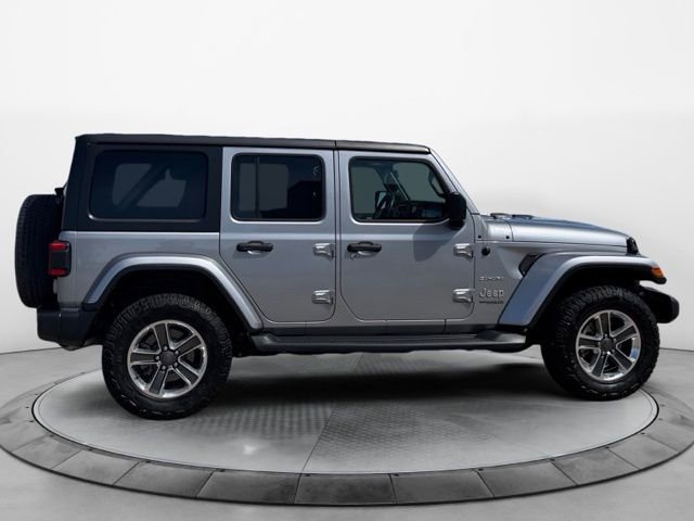 Used 2018 Jeep Wrangler Unlimited Sahara w/ Cold Weather Group image 2