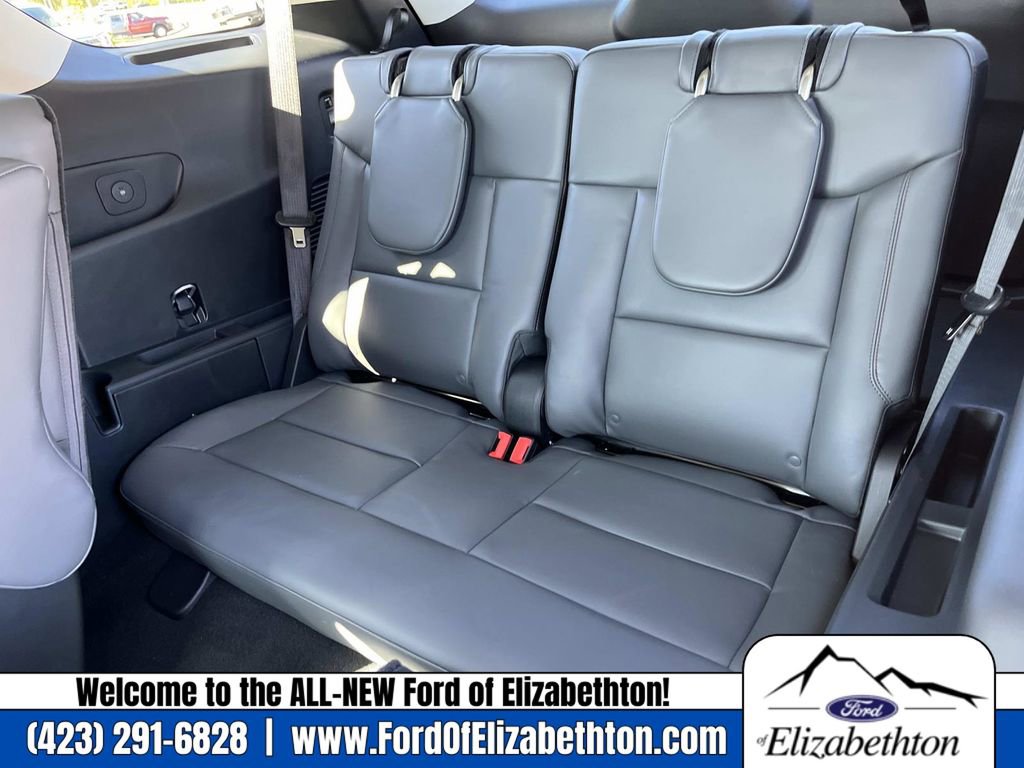 New 2026 Ford Explorer Active image 19