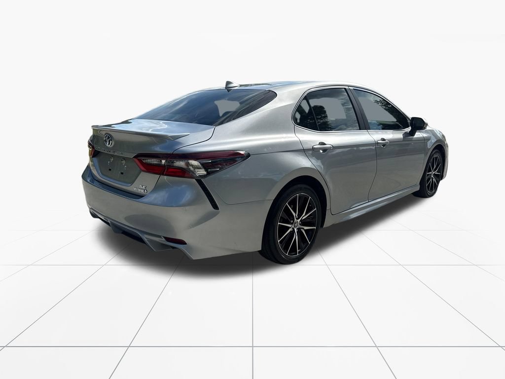 Used 2022 Toyota Camry SE FWD image 8