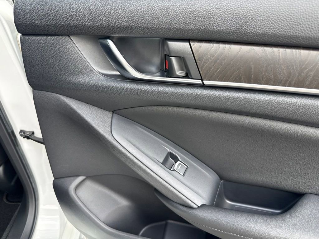 Used 2020 Honda Accord EX-L image 35