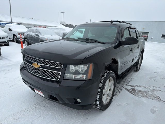 Used 2013 Chevrolet Avalanche LT image 7
