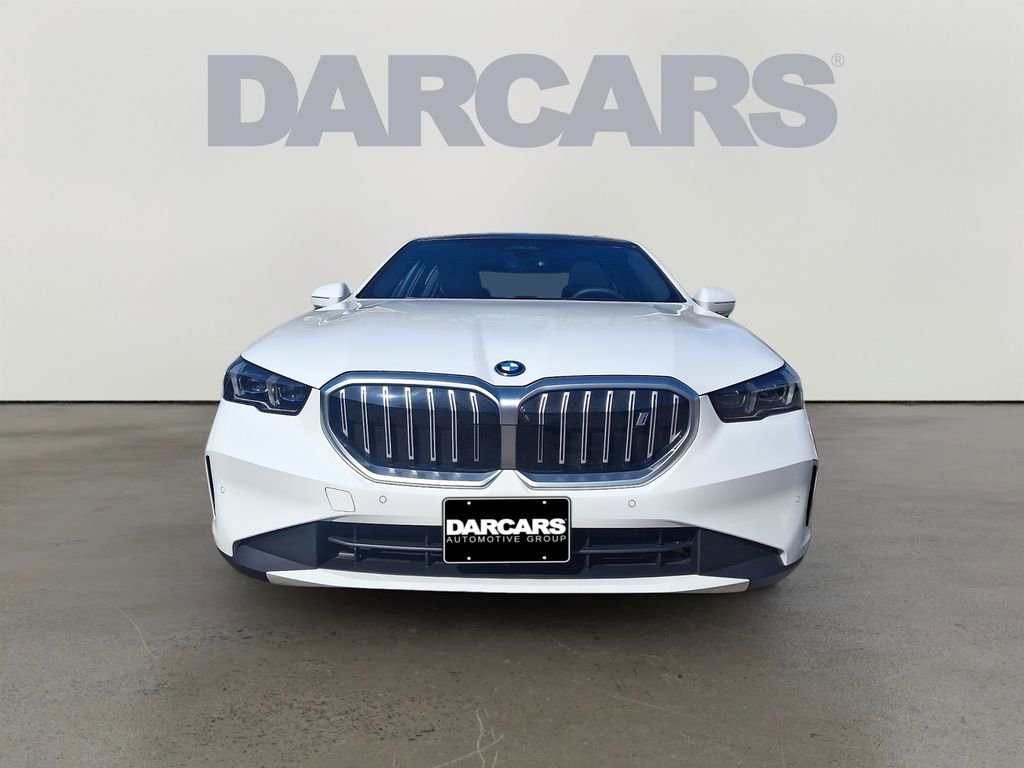 Certified 2026 BMW i5 eDrive40 w/ Executive Package image 2