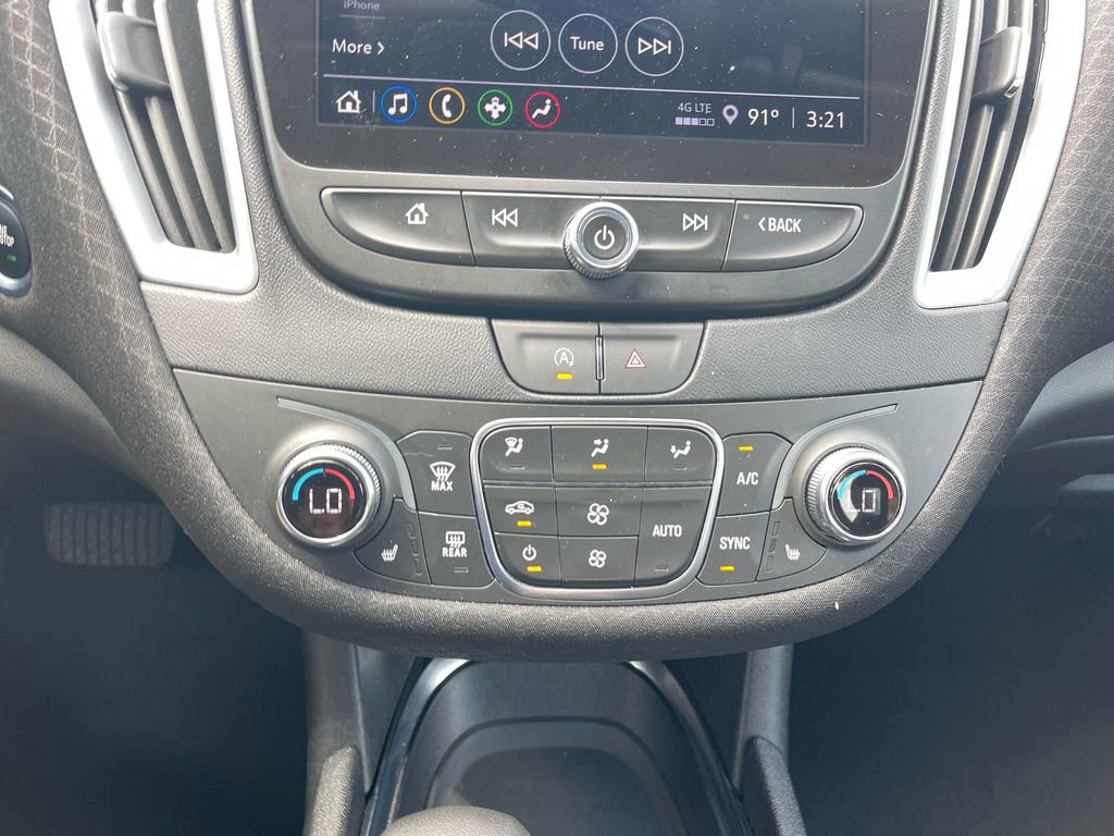 Used 2024 Chevrolet Malibu LT image 18