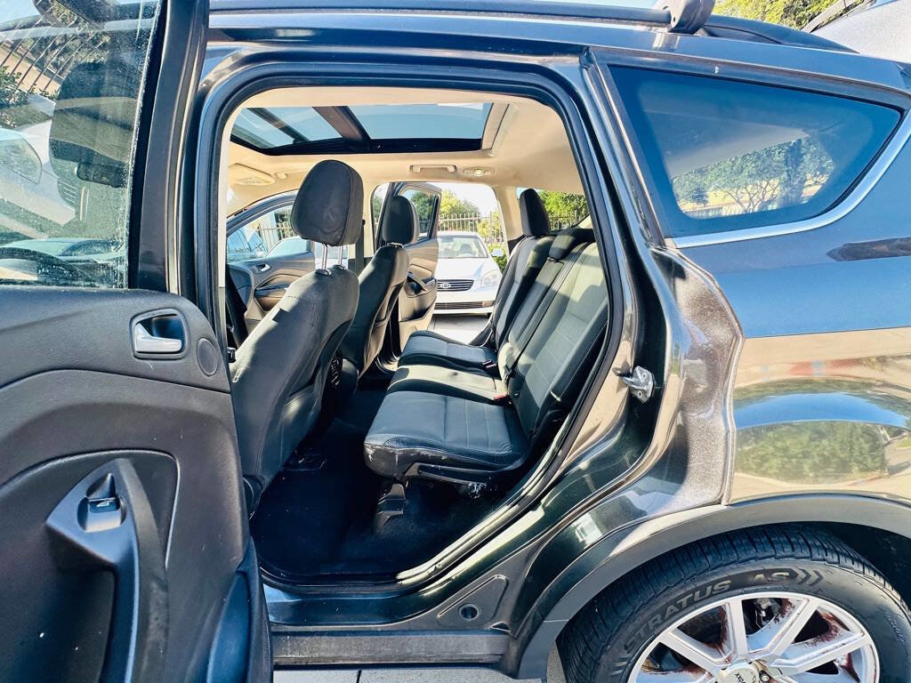 Used 2016 Ford Escape SE w/ Equipment Group 201A image 14