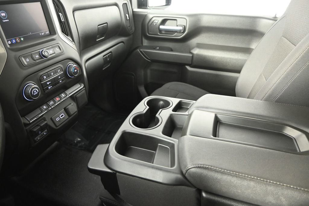 Used 2025 Chevrolet Silverado 3500 W/T image 33