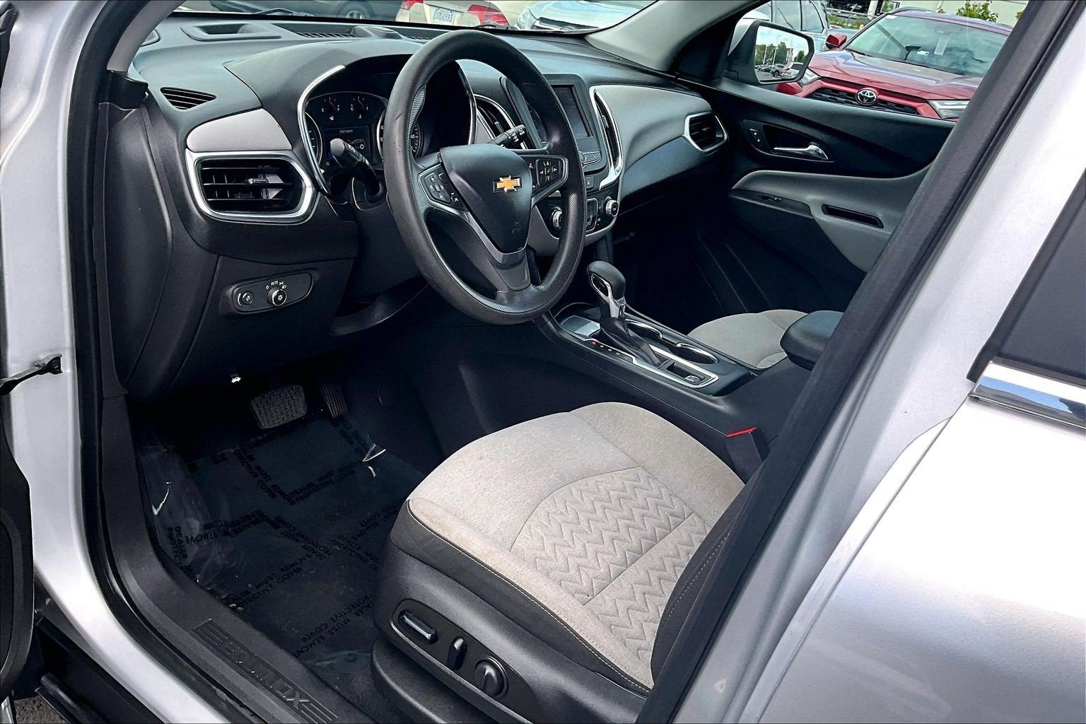 Used 2022 Chevrolet Equinox LT FWD image 13