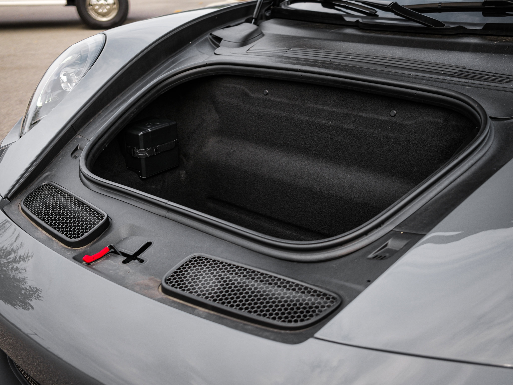 Used 2025 Porsche 911 GT3 image 36