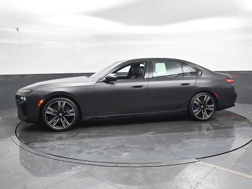 Used 2023 BMW i7 xDrive60 image 9