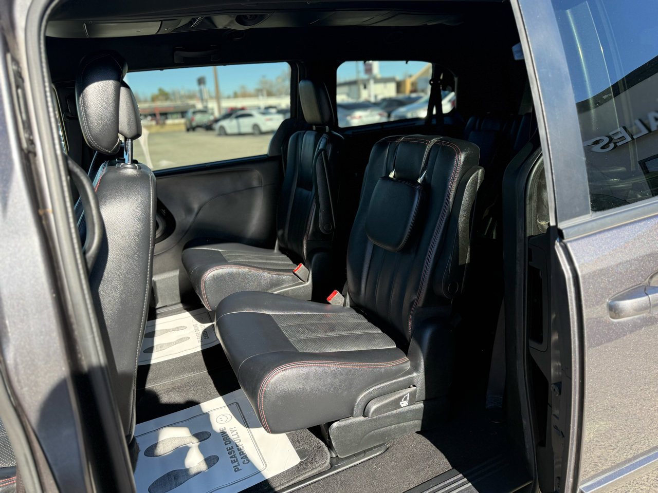 Used 2017 Dodge Grand Caravan GT image 12