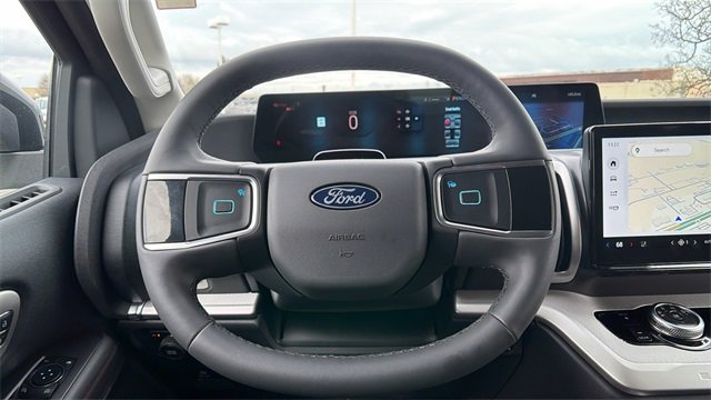 New 2025 Ford Expedition Active image 16