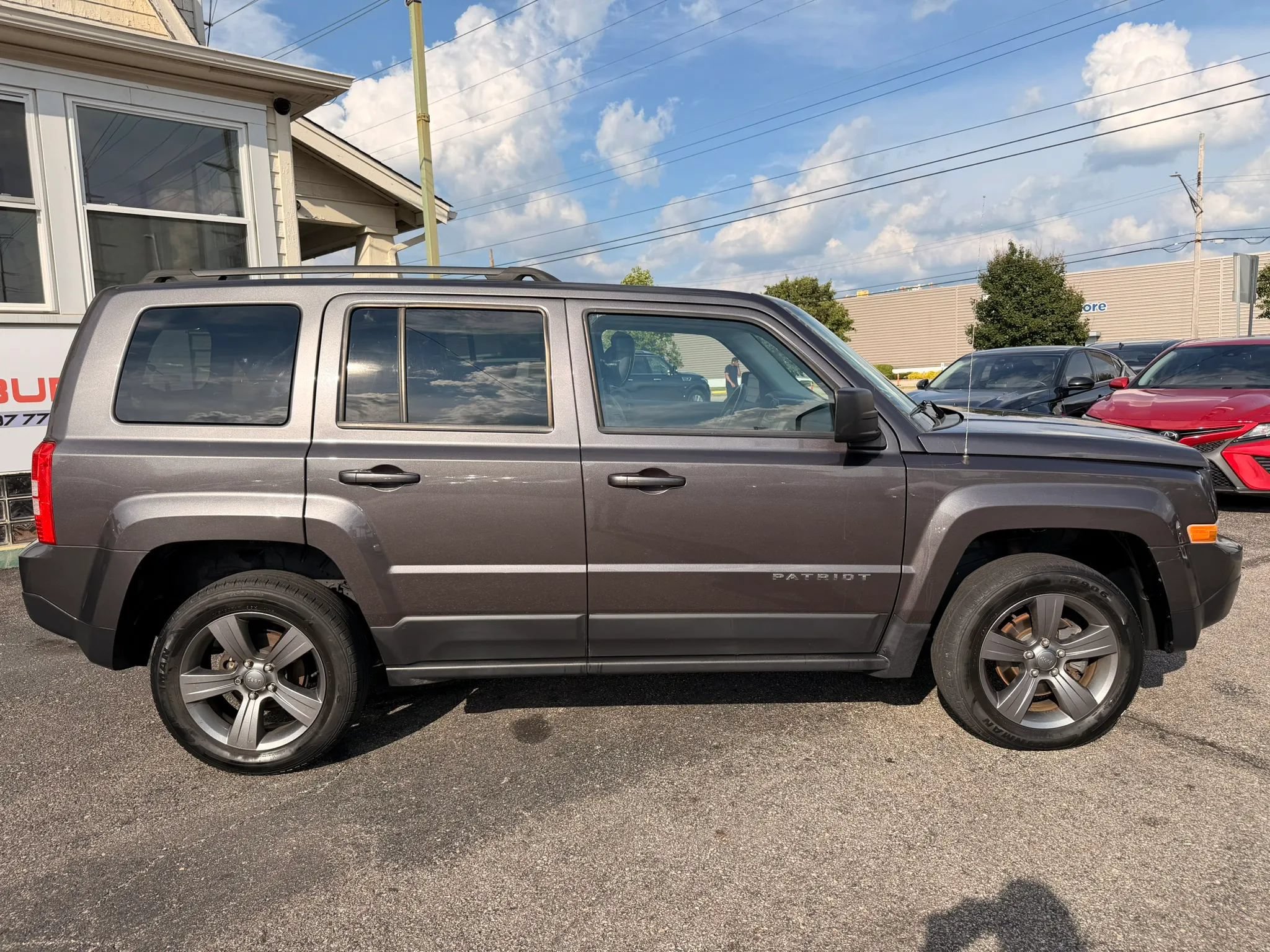 Used 2015 Jeep Patriot High Altitude AWD/4WD image 6