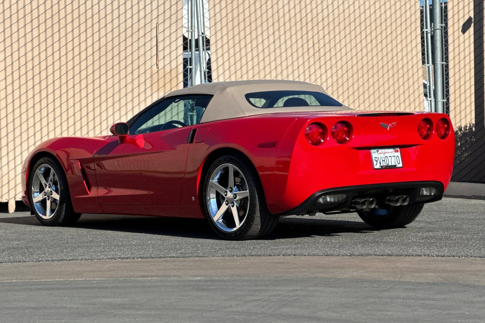 Used 2006 Chevrolet Corvette Convertible w/ Preferred Equipment Group RWD image 6