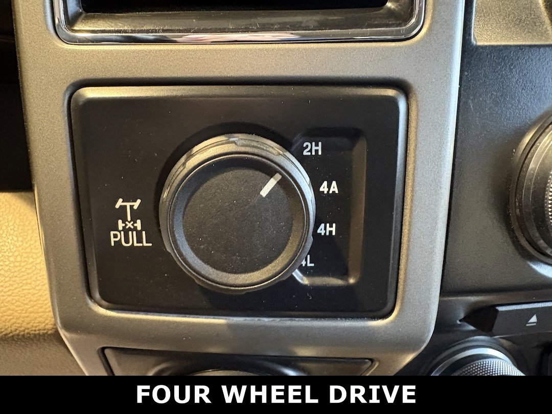 Used 2017 Ford F150 Lariat w/ Equipment Group 502A Luxury image 19