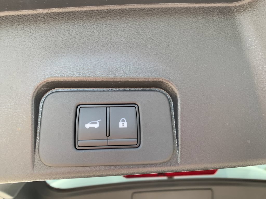 Used 2023 Nissan Rogue SV w/ SV Premium B Package FWD image 7