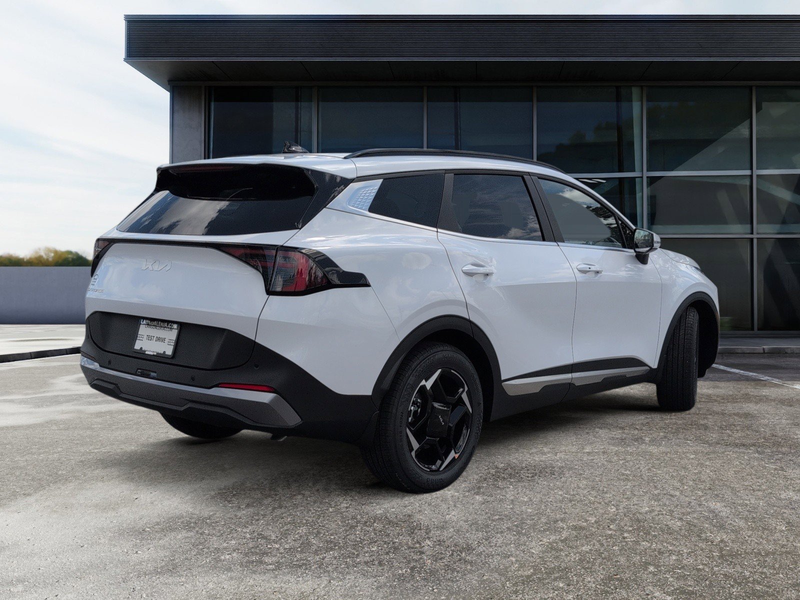 New 2026 Kia Sportage SX image 4