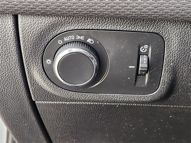 Used 2018 Chevrolet Cruze LT image 21