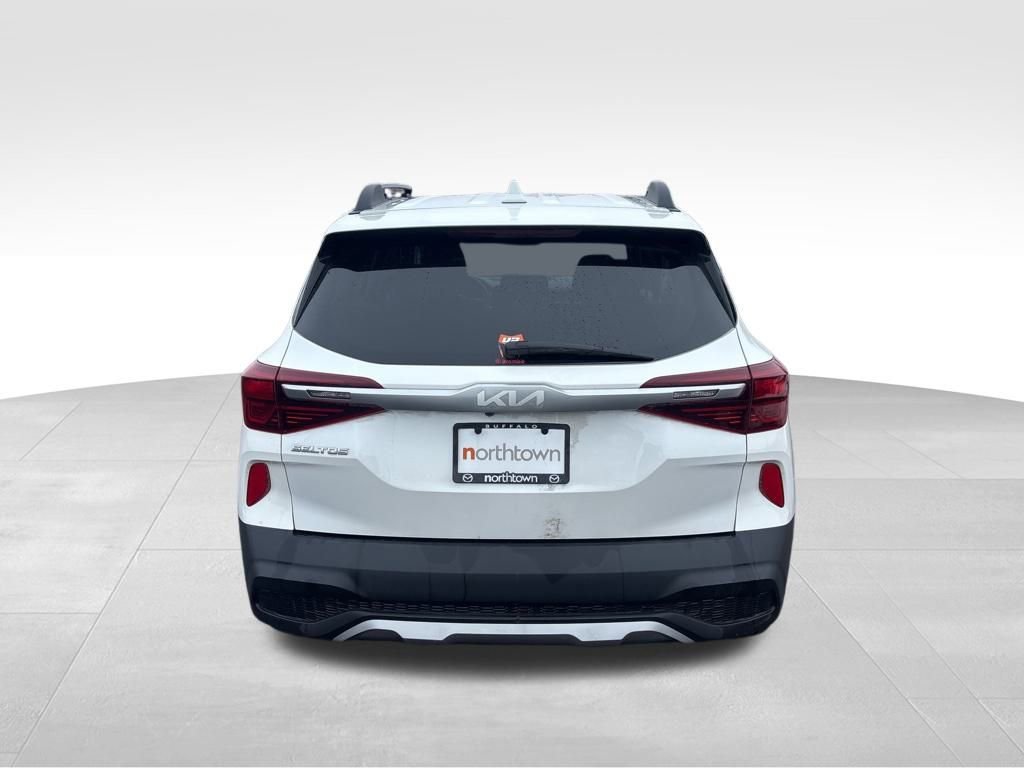 Used 2022 Kia Seltos Nightfall Edition image 29