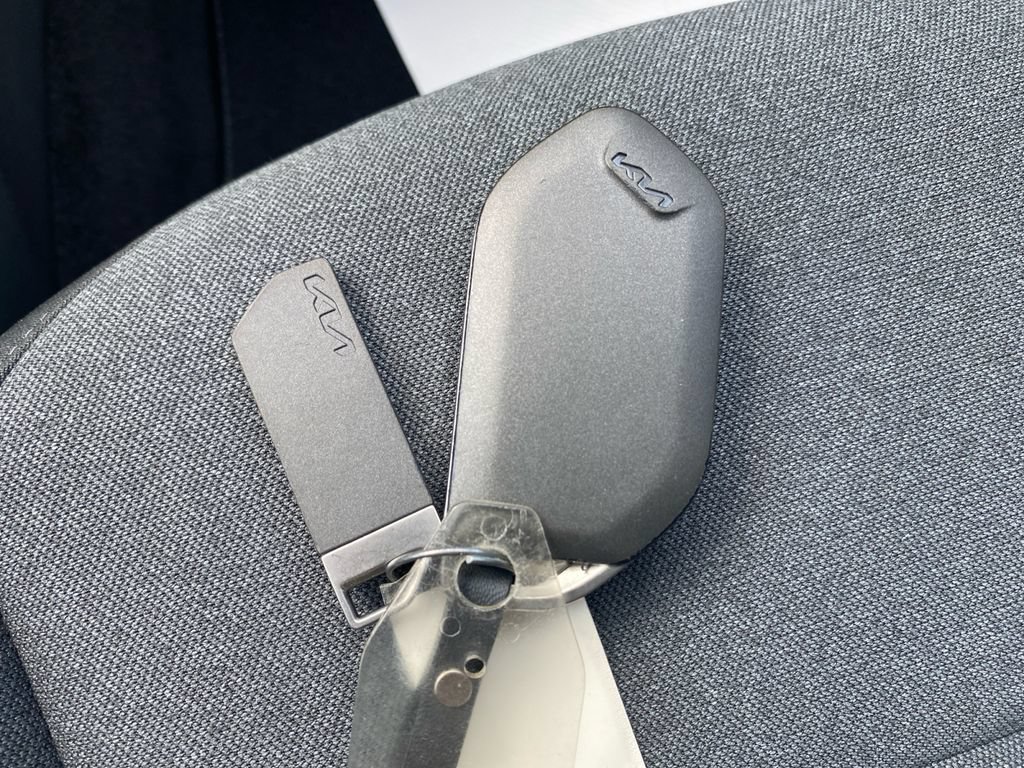 Certified 2025 Kia K4 FWD image 26