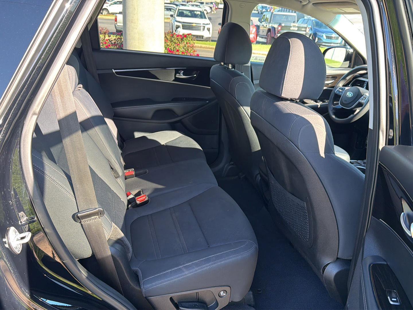 Used 2020 Kia Sorento L FWD image 13