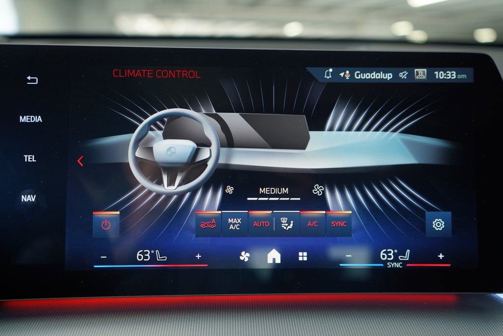 Used 2025 BMW X1 xDrive28i w/ Technology Package image 18