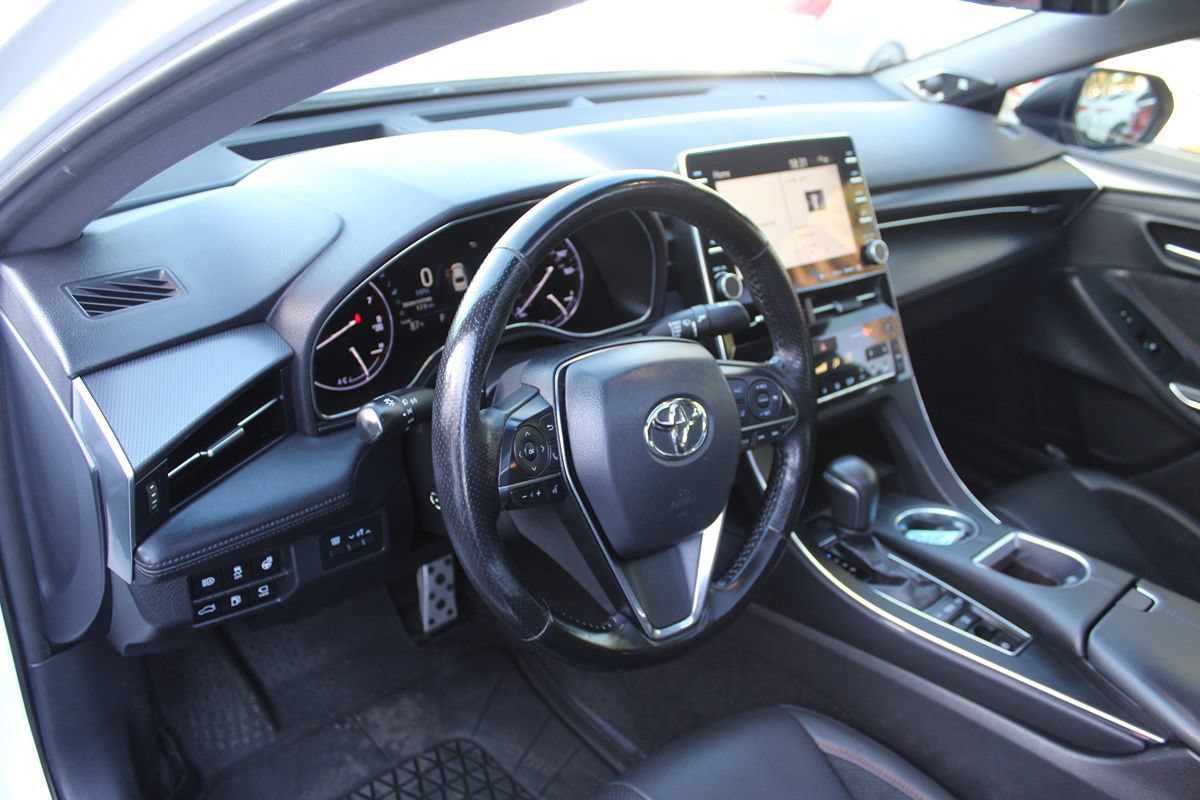 Used 2019 Toyota Avalon Touring w/ Advanced Safety Package FWD image 19