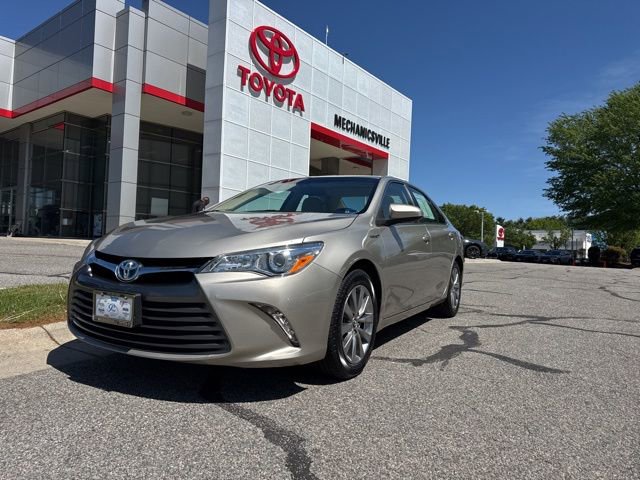 Used 2016 Toyota Camry XLE w/ Moonroof Package