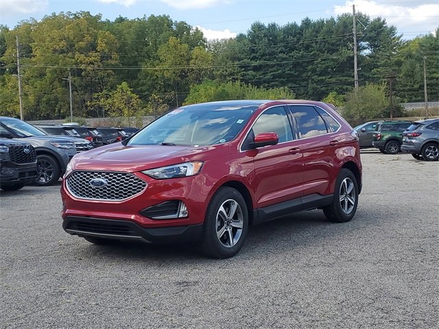 Used 2024 Ford Edge SEL w/ Convenience Package image 2