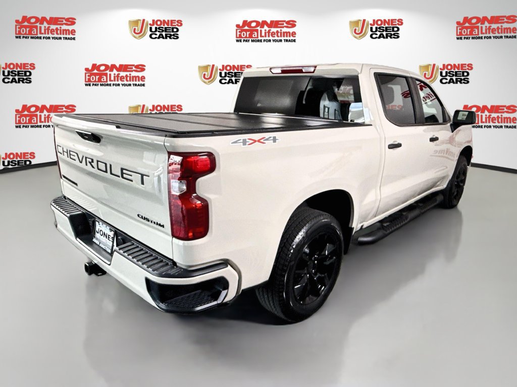 Used 2026 Chevrolet Silverado 1500 Custom w/ LPO, Dark Essentials Package AWD/4WD image 14