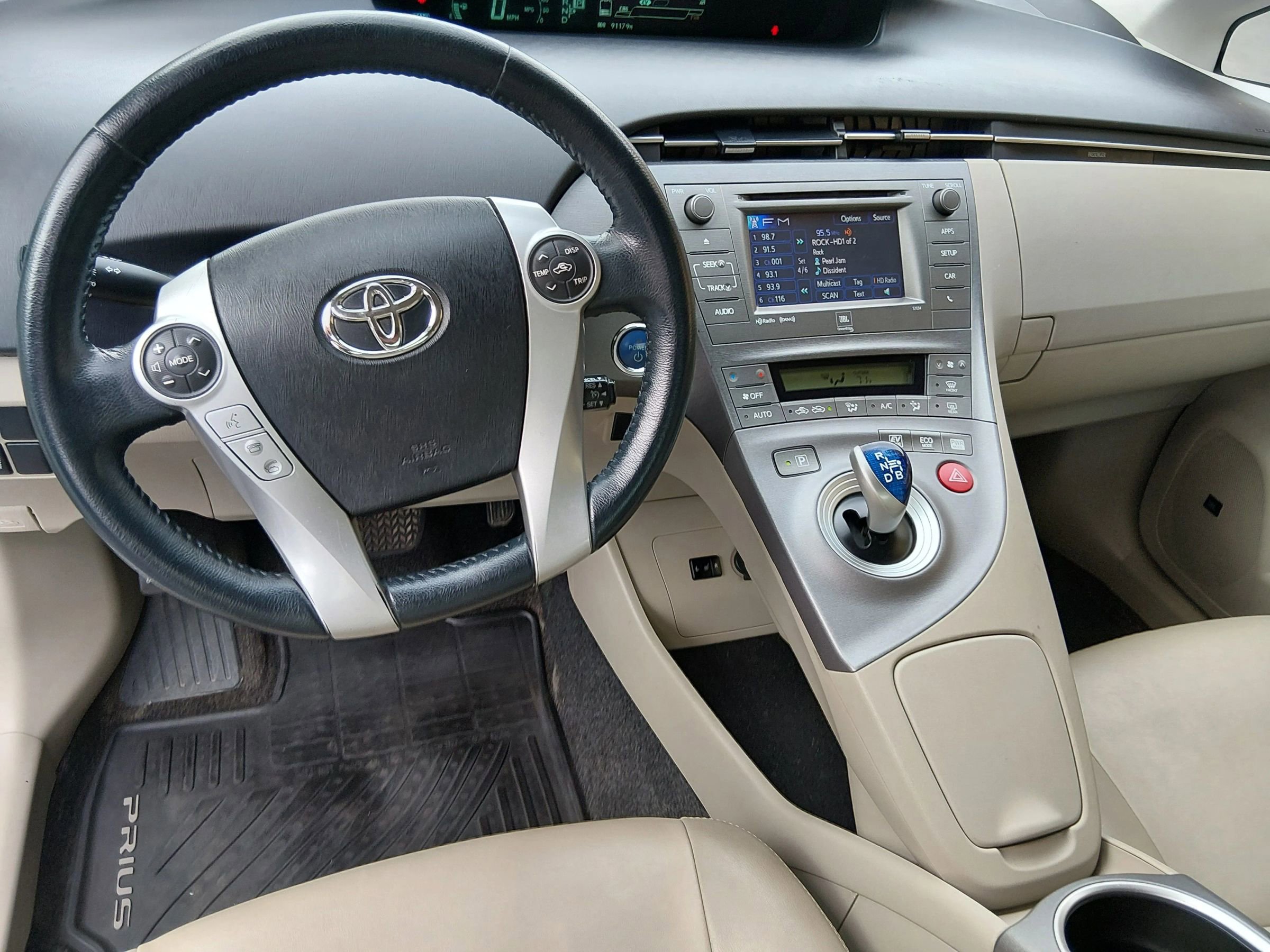 Used 2013 Toyota Prius Four FWD image 26