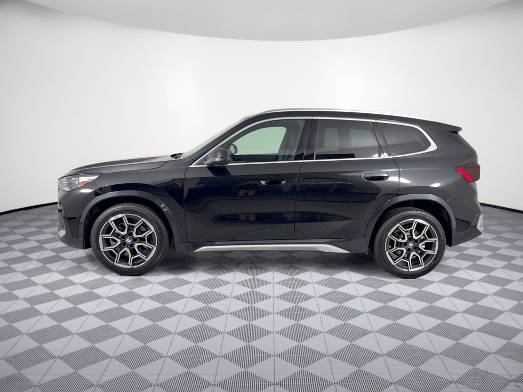 Certified 2026 BMW X1 xDrive28i AWD/4WD image 2